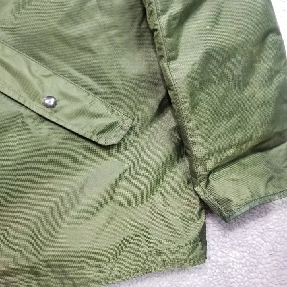 US Military Jacket Mens XL Green  Extreme Cold Weather Impermeable SEE DESCR